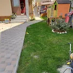 게스트하우스 Casa Veseliei 4*