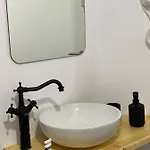 Casa Veseliei 데포리노드