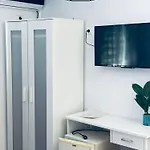 Casa Veseliei 게스트하우스 데포리노드