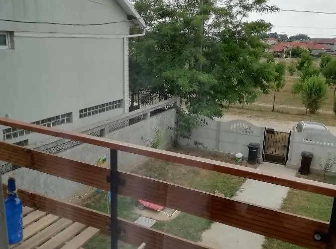 Guest house Casa Veseliei 4*